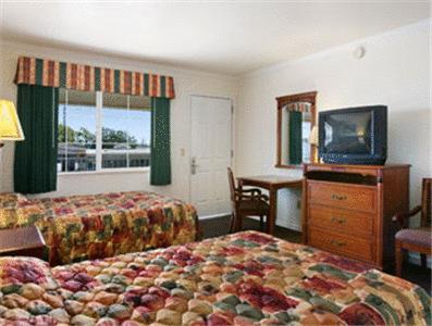 Americas Best Value Inn Ханфорд Стая снимка