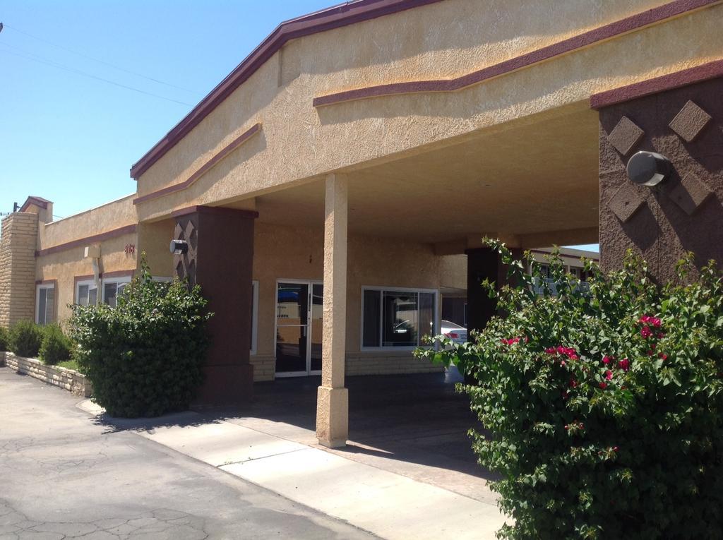 Americas Best Value Inn Ханфорд Екстериор снимка